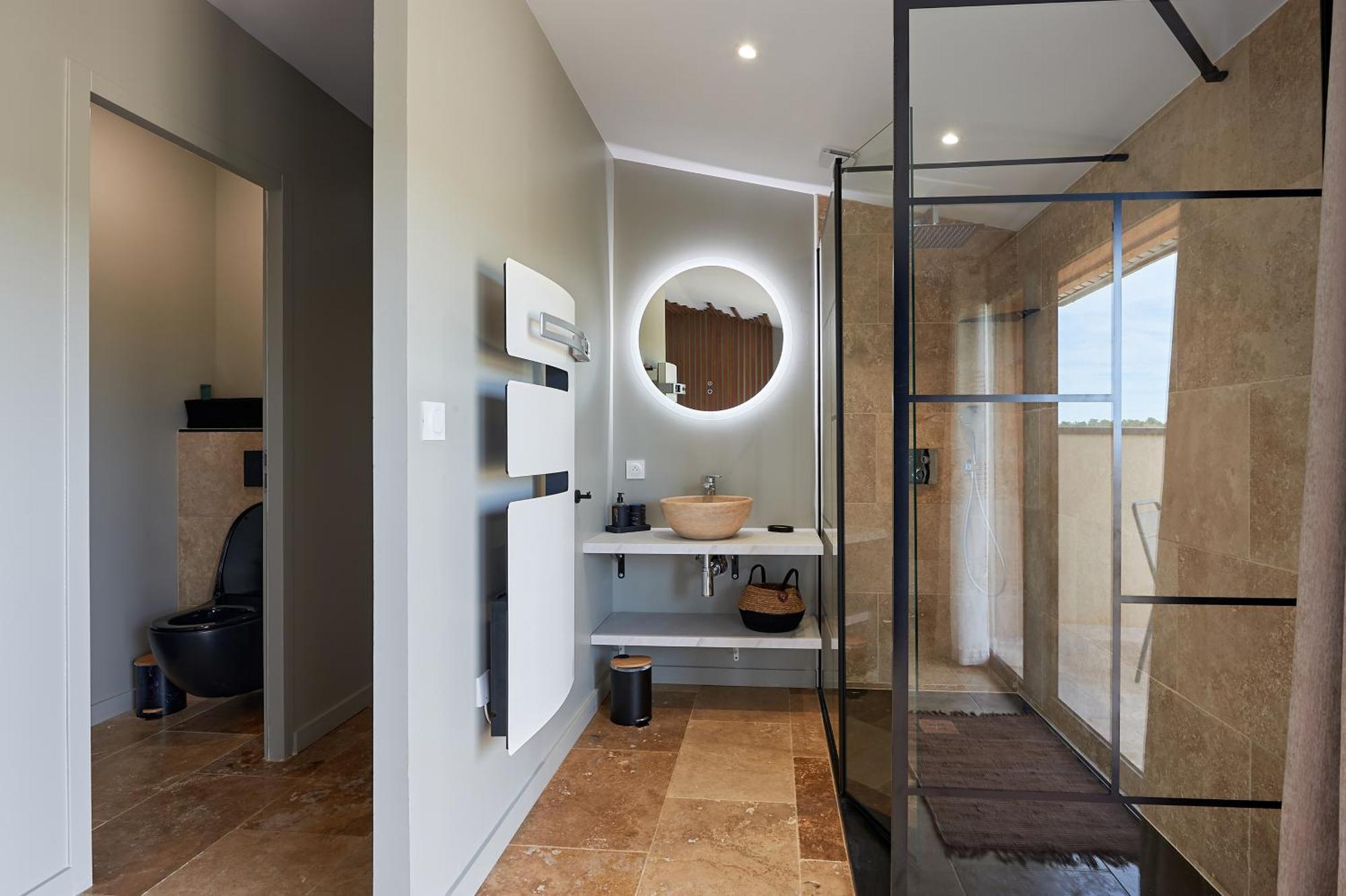 Bed and Breakfast Le Repaire Lagardere Lussac  Экстерьер фото
